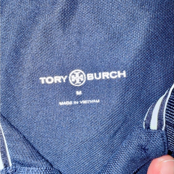 Tory Sport Performance Piqué Pleated-Collar Sleeveless Polo - Picture 2 of 4